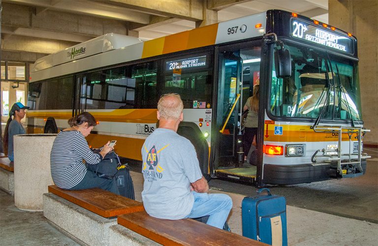 daniel-k-inouye-international-airport-the-bus