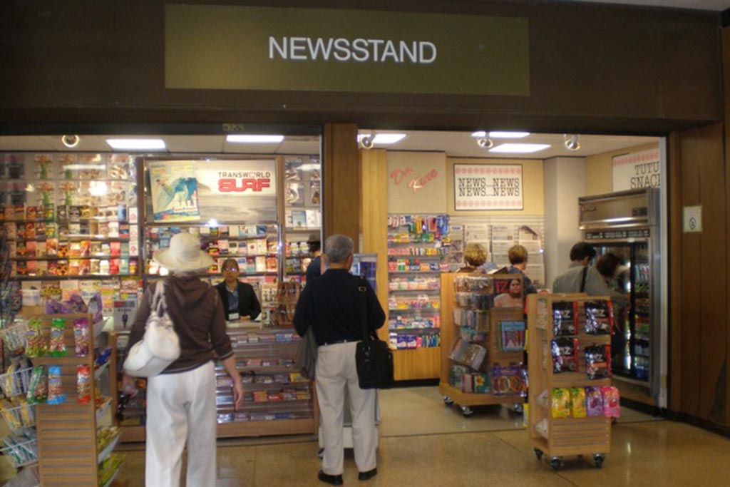 Newsstand Gate 9  Newspapers, magazines, books, sandwiches, beverages, snacks, souvenirs and sundries.  Store hours are subject to change based on flight schedules, gate assignments and daylight savings changes.  Phone: (800) 861-1300  Open daily 5:00 a.m. – 10:00 p.m.
